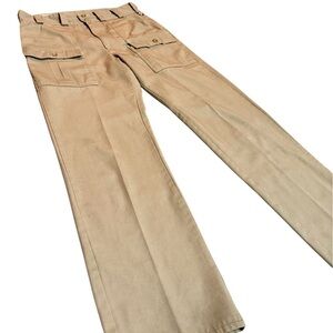 Made in Canada Tilley Endurables Tan Cargo Pants. Perfect condition 90s 80s.